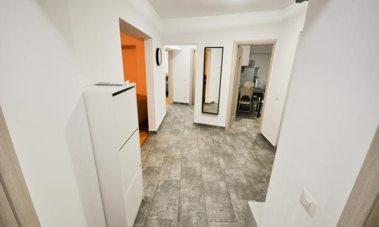 Bulevardul Unirii metrou Apartament Decomandat 3 camere