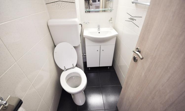 Bulevardul Unirii metrou Apartament Decomandat 3 camere