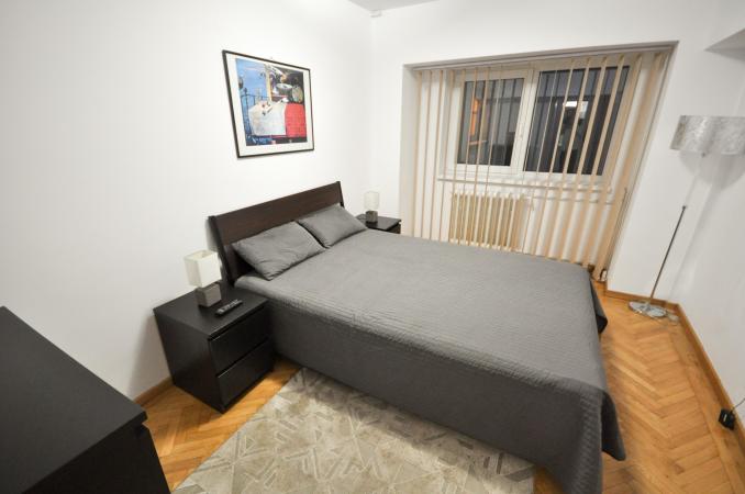 Bulevardul Unirii metrou Apartament Decomandat 3 camere