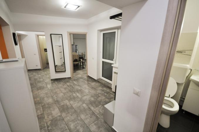 Bulevardul Unirii metrou Apartament Decomandat 3 camere