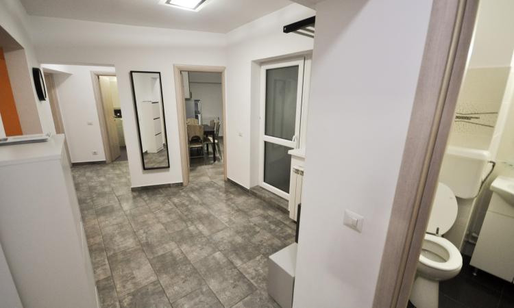 Bulevardul Unirii metrou Apartament Decomandat 3 camere