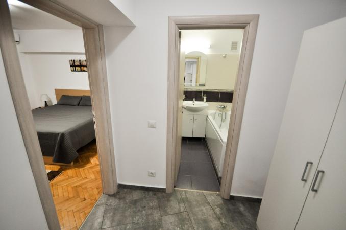 Bulevardul Unirii metrou Apartament Decomandat 3 camere