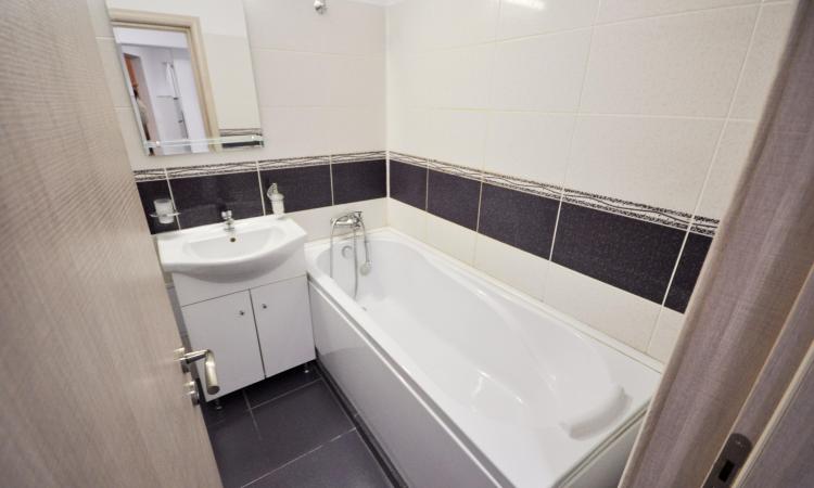 Bulevardul Unirii metrou Apartament Decomandat 3 camere
