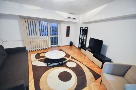 Bulevardul Unirii metrou Apartament Decomandat 3 camere