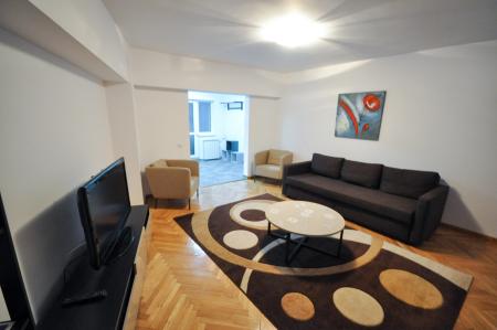 Bulevardul Unirii metrou Apartament Decomandat 3 camere