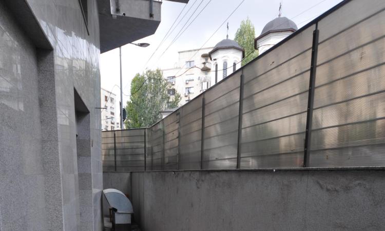 Piata Unirii Nat Unite Spatiu birouri 3 cam Parcare Terasa Proprie