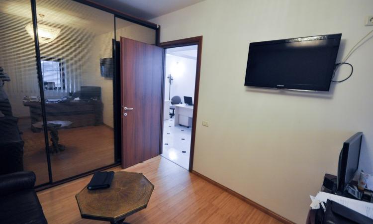 Piata Unirii Nat Unite Spatiu birouri 3 cam Parcare Terasa Proprie