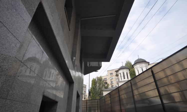 Piata Unirii Nat Unite Spatiu birouri 3 cam Parcare Terasa Proprie