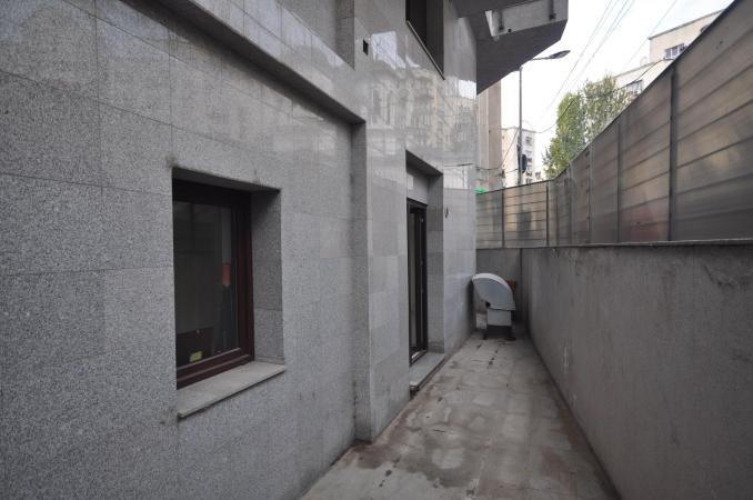 Piata Unirii Nat Unite Spatiu birouri 3 cam Parcare Terasa Proprie