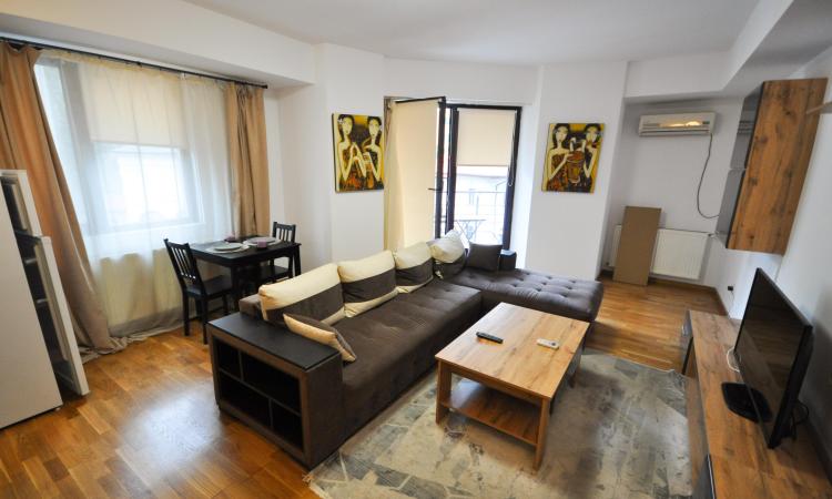 Piata Unirii Natiunile Unite Apartament 2 camere Bloc 2010
