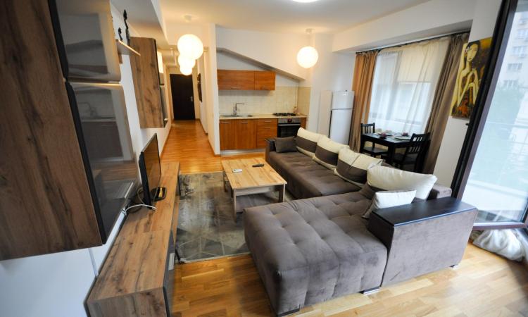 Piata Unirii Natiunile Unite Apartament 2 camere Bloc 2010