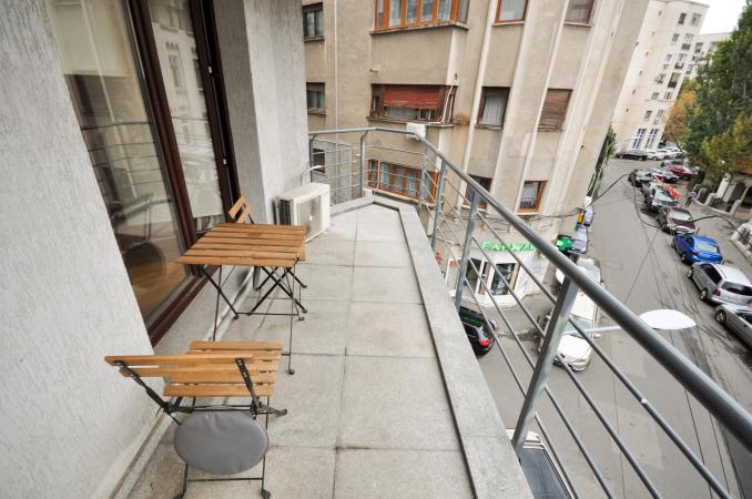 Piata Unirii Natiunile Unite Apartament 2 camere Bloc 2010