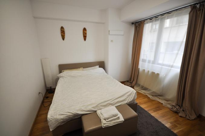 Piata Unirii Natiunile Unite Apartament 2 camere Bloc 2010
