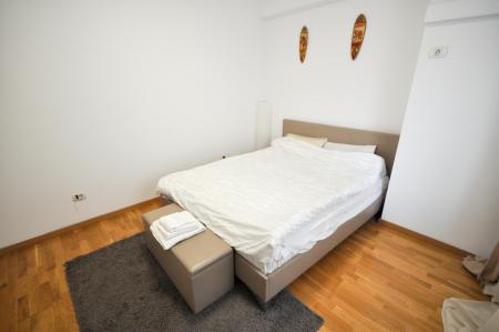 Piata Unirii Natiunile Unite Apartament 2 camere Bloc 2010