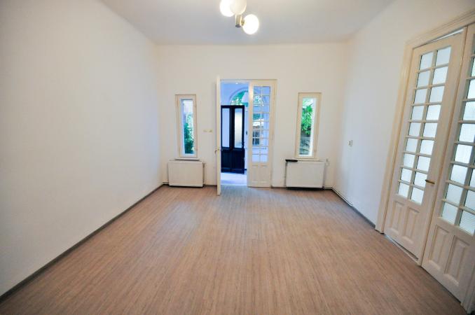 Calea Calarasi Hala Traian Spatiu birouri 4 camere Parter vila