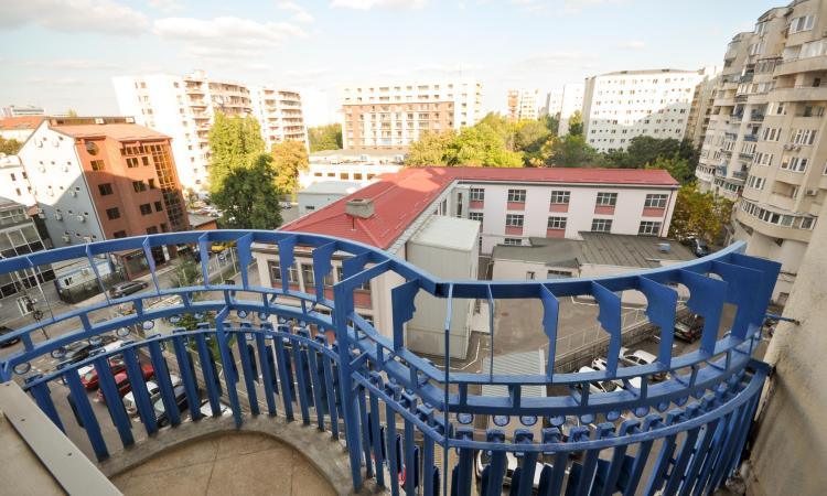 Bd Unirii Rond Alba Iulia Nerva Apar Decomandat 2 camere