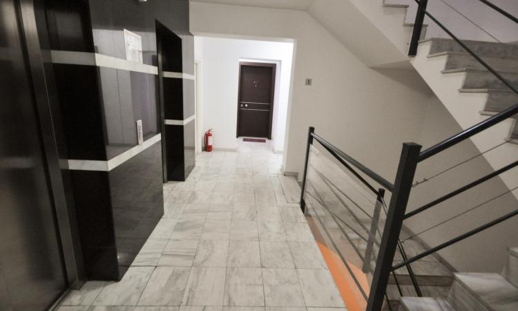 Decebal Calarasilor Delea Ap 2 cam Bloc Nou Parcare Balcon 17m