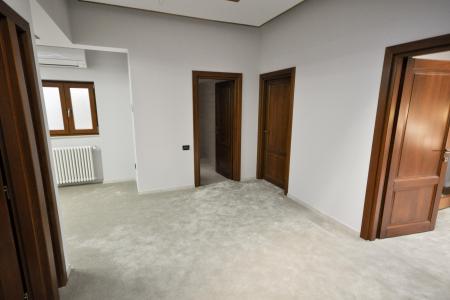 Bd Unirii Rond Alba Iulia Spatiu birouri 3 cam Decom In Vila