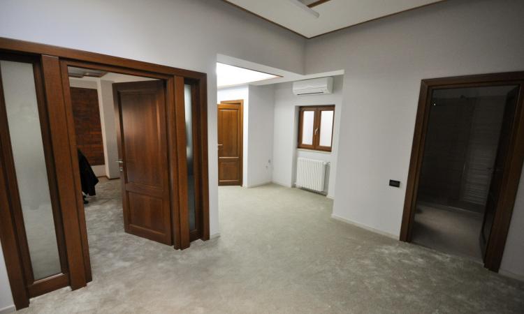 Bd Unirii Rond Alba Iulia Spatiu birouri 3 cam Decom In Vila