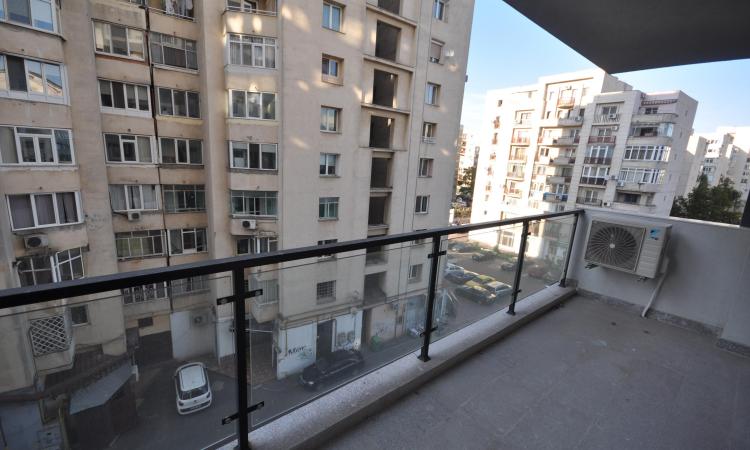 Nerva Traian Timpuri Noi Spatiu birouri 3 camere Decom Bloc NOU