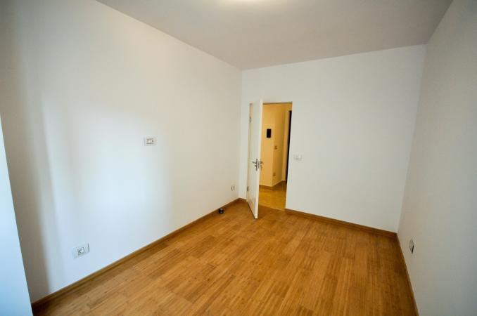 Nerva Traian Timpuri Noi Spatiu birouri 3 camere Decom Bloc NOU