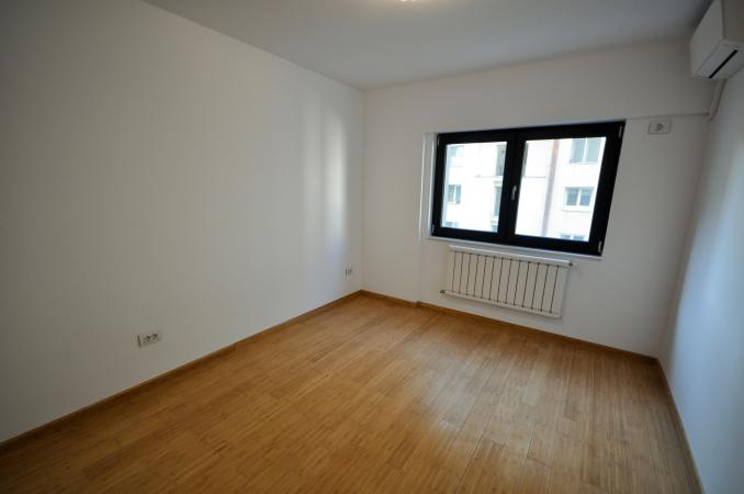 Nerva Traian Timpuri Noi Spatiu birouri 3 camere Decom Bloc NOU