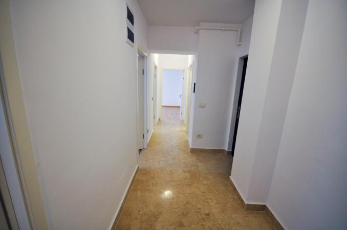 Nerva Traian Timpuri Noi Spatiu birouri 3 camere Decom Bloc NOU