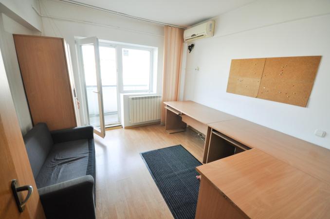 Bd Unirii Zepter Rond Alba Iulia Spatiu birouri 3 cam Decomandat
