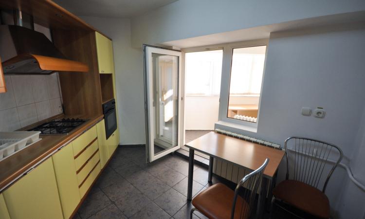 Bd Unirii Zepter Rond Alba Iulia Spatiu birouri 3 cam Decomandat