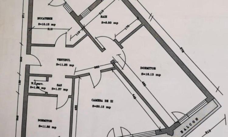 Bd Unirii Zepter Rond Alba Iulia Spatiu birouri 3 cam Decomandat