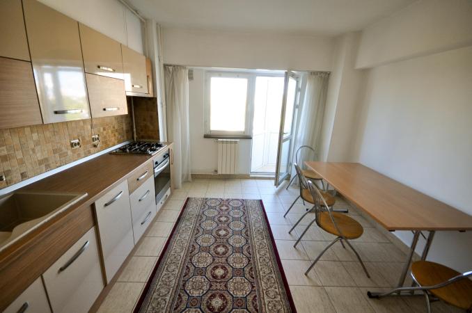 Nerva Traian Octavian Goga Apart Decomandat 2 camere 72mp