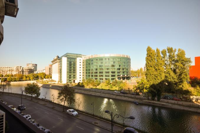 Piata Unirii Splaiul Unirii Apartament Decomandat 3 cam 87mp