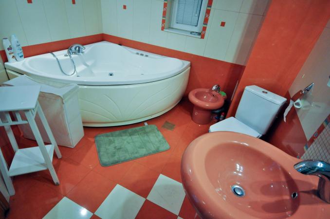 Piata Unirii Splaiul Unirii Apartament Decomandat 3 cam 87mp