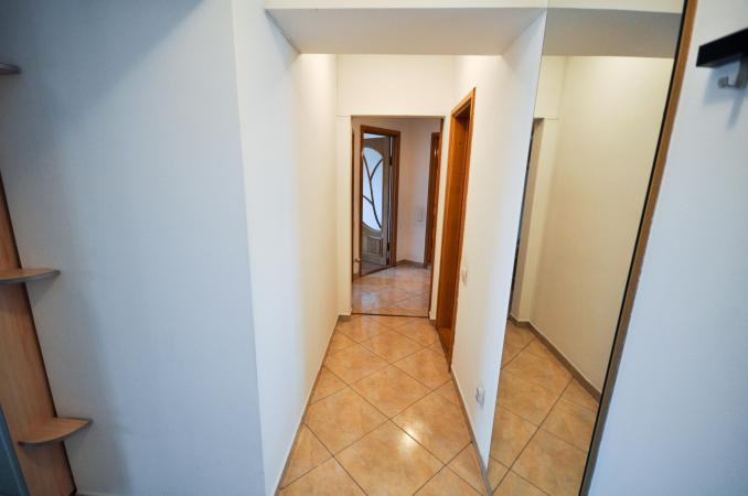 Piata Unirii Splaiul Unirii Apartament Decomandat 3 cam 87mp