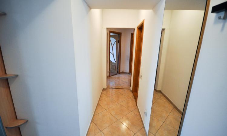 Piata Unirii Splaiul Unirii Apartament Decomandat 3 cam 87mp