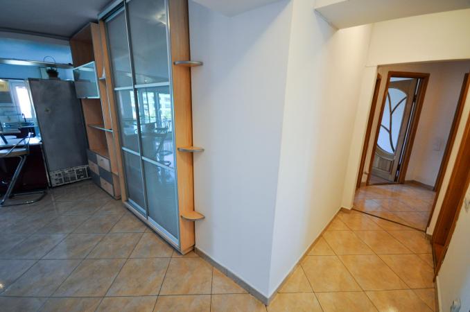 Piata Unirii Splaiul Unirii Apartament Decomandat 3 cam 87mp