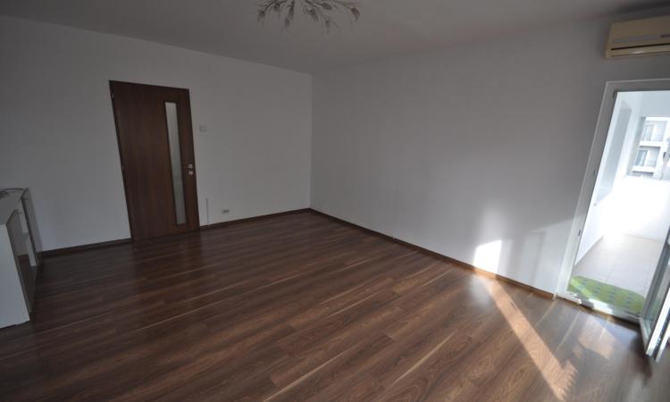 Calea Calarasi Muncii Decebal Apart Decomandat 3 cam 80mp