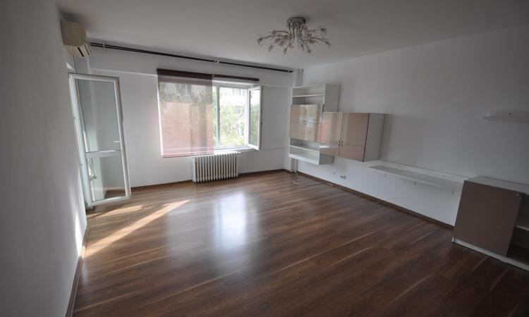 Calea Calarasi Muncii Decebal Apart Decomandat 3 cam 80mp