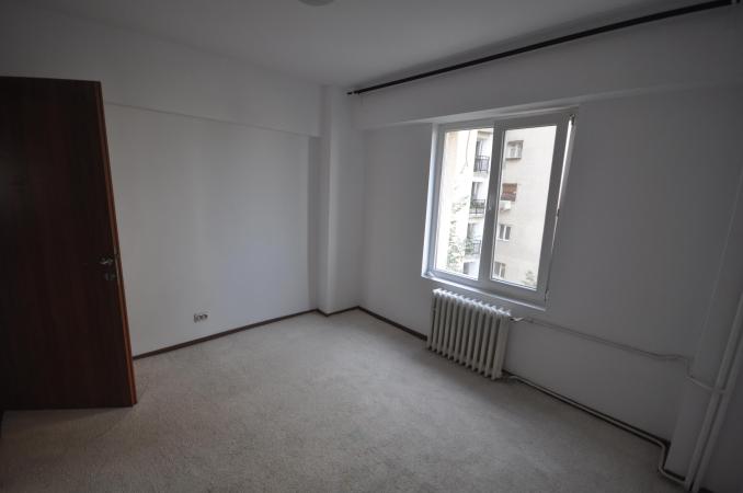 Calea Calarasi Muncii Decebal Apart Decomandat 3 cam 80mp