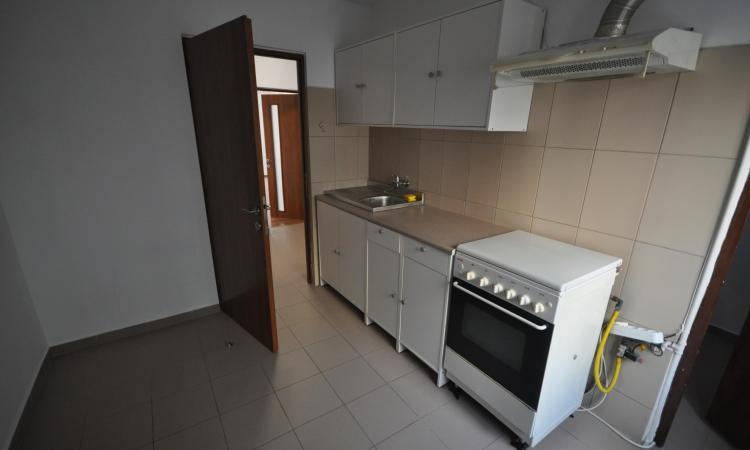 Calea Calarasi Muncii Decebal Apart Decomandat 3 cam 80mp