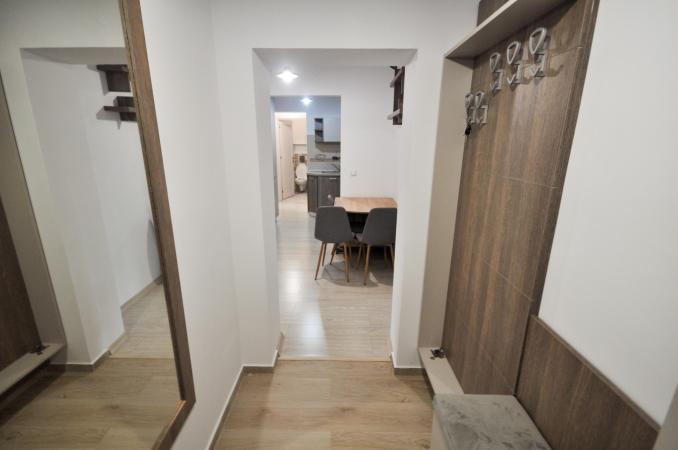 Piata Unirii Fanatani Natiuni Apartament 2 camere Renovat