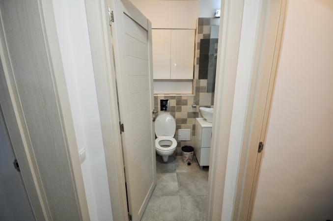 Piata Unirii Fanatani Natiuni Apartament 2 camere Renovat