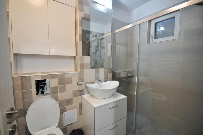 Piata Unirii Fanatani Natiuni Apartament 2 camere Renovat