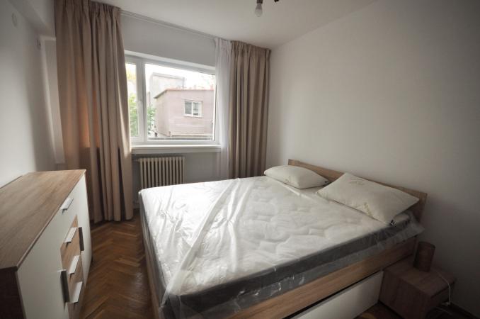 Piata Unirii Fanatani Natiuni Apartament 2 camere Renovat
