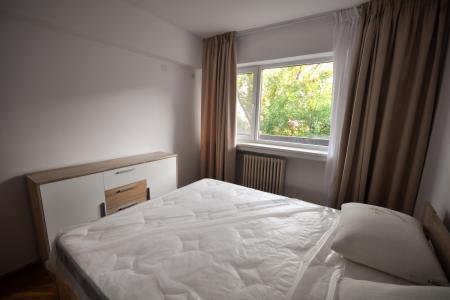 Piata Unirii Fanatani Natiuni Apartament 2 camere Renovat