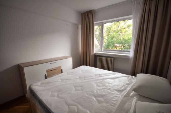 Piata Unirii Fanatani Natiuni Apartament 2 camere Renovat
