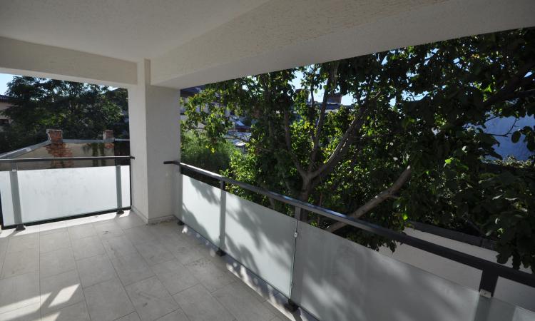 Calea Calarasi Delea Apartament 3 cam Bloc NOU Terasa Centrala