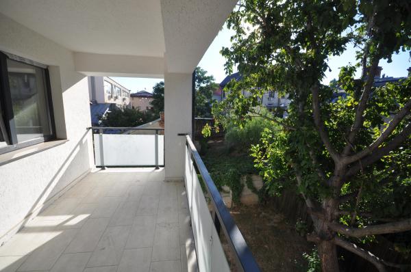 Calea Calarasi Delea Apartament 3 cam Bloc NOU Terasa Centrala