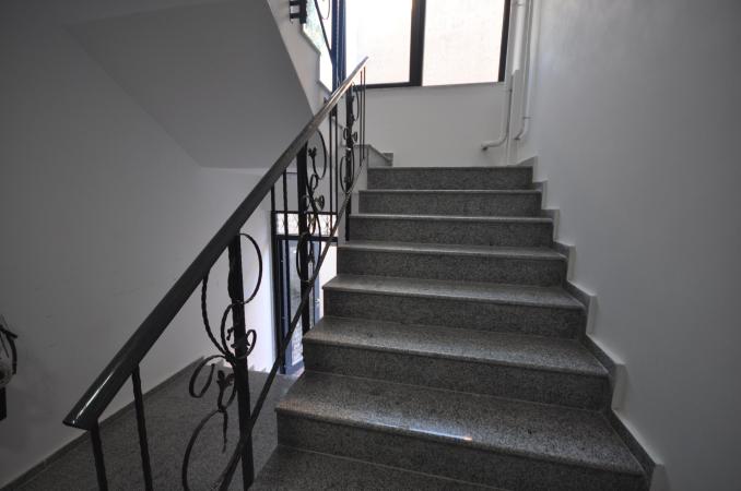 Calea Calarasi Delea Apartament 3 cam Bloc NOU Centrala 2 Bai