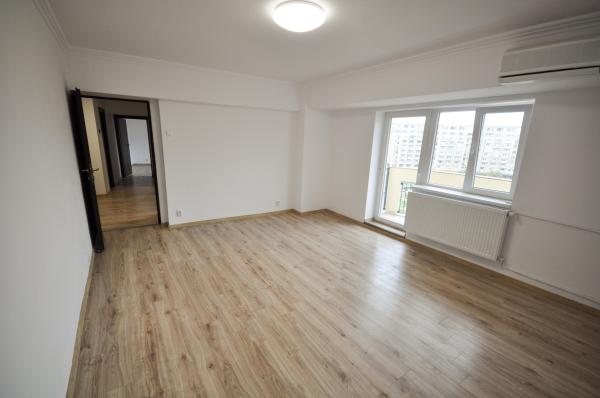 Rond Alba Iulia Unirii Decebal Spatiu birouri decomandat 2 camere